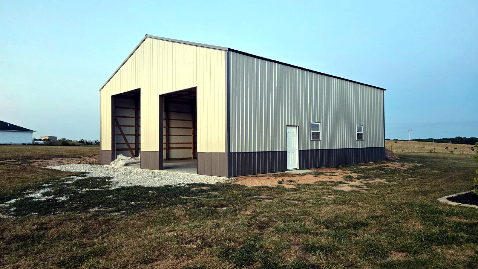 Pole barn image supplied with Nichols Construction business materials